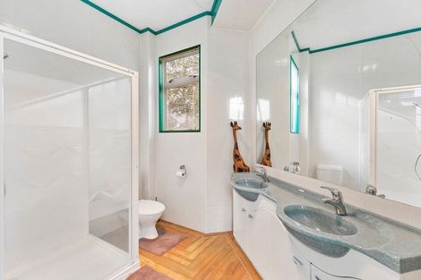 Photo of property in 9 Halcyon Place, Papatoetoe, Auckland, 2025