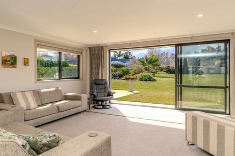 Photo of property in 22 Edkins Road, Kerikeri, 0230