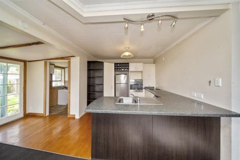 Photo of property in 160 Waihi Road, Hawera, 4610