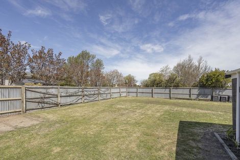 Photo of property in 67 Englefield Road, Northwood, Christchurch, 8051