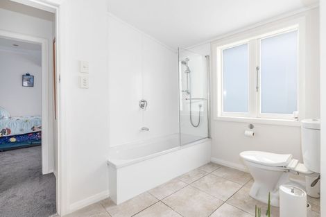 Photo of property in 56 Tennis Court Road, Raumati South, Paraparaumu, 5032