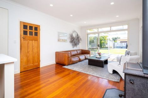 Photo of property in 1a Finnis Lane, Hospital Hill, Napier, 4110