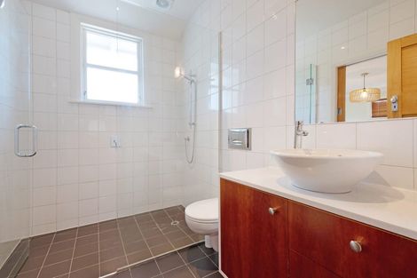 Photo of property in 16 Burnell Avenue, Thorndon, Wellington, 6011