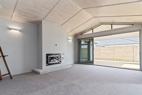 Photo of property in 19 Fearnley Grove, Pyes Pa, Tauranga, 3112