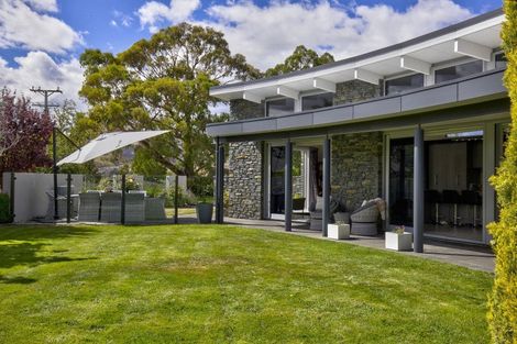 Photo of property in 19 Hall Road, Bannockburn, Cromwell, 9384