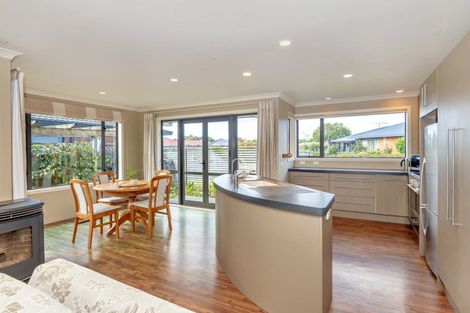 Photo of property in 10 Walnut Grove, Whakatane, 3120