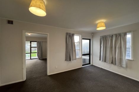 Photo of property in 25 Marewa Street, Te Atatu South, Auckland, 0610