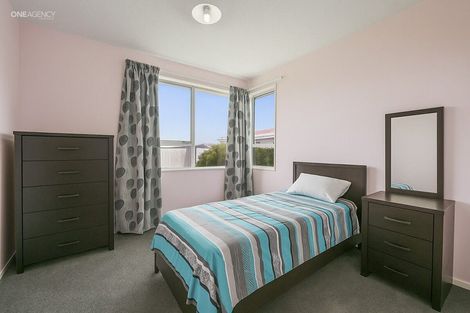 Photo of property in 9 Cornet Lane, Aranui, Christchurch, 8061