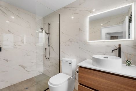 Photo of property in 94a Ireland Road, Mount Wellington, Auckland, 1060