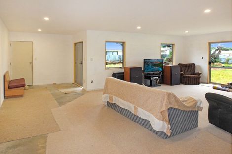 Photo of property in 4 Muritai Grove, Himatangi Beach, Foxton, 4891