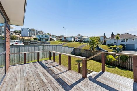 Photo of property in 1/133 Nile Road, Milford, Auckland, 0620