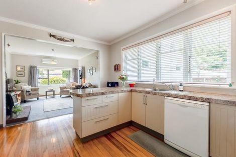 Photo of property in 42 Domain Road, Otaki, 5512