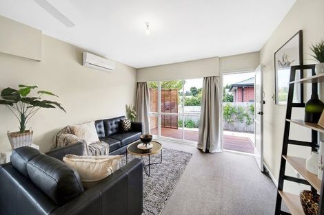 Photo of property in 1/23 Landsdowne Terrace, Cashmere, Christchurch, 8022