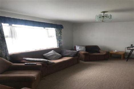 Photo of property in 50 Barrys Road, Glendene, Auckland, 0602