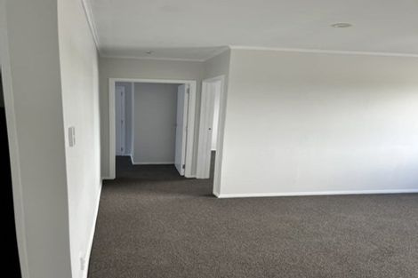 Photo of property in 64a Clayburn Road, Glen Eden, Auckland, 0602