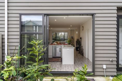 Photo of property in 20 Rere Close, Takanini, 2112