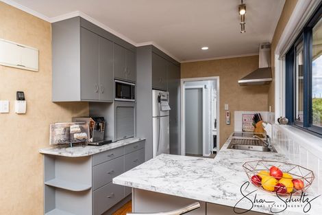 Photo of property in 1884 Paparoa Valley Road, Paparoa, 0571