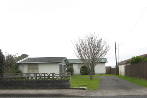 Photo of property in 33 Jans Terrace, Oakura, 4314