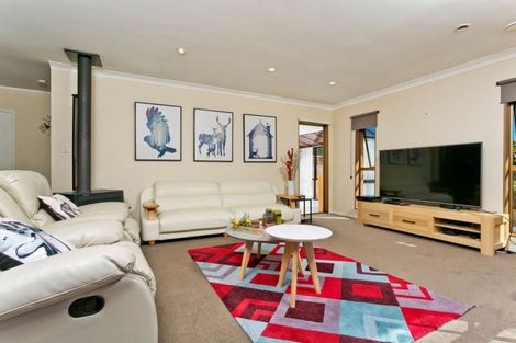 Photo of property in 223 Glamorgan Drive, Torbay, Auckland, 0630