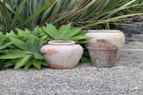 Photo of property in 17 Maori Hut Road, Red Beach, 0932