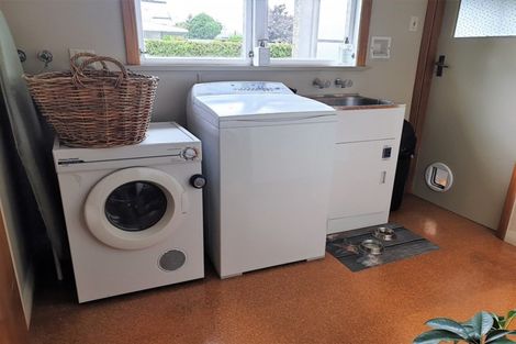 Photo of property in 5 Chamberlain Street, Dannevirke, 4930