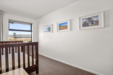 Photo of property in 4 Skeena Way, Waikerikeri, Alexandra, 9391