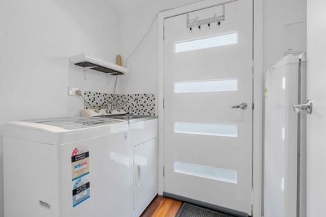 Photo of property in 134a Broadway, Carterton, 5713