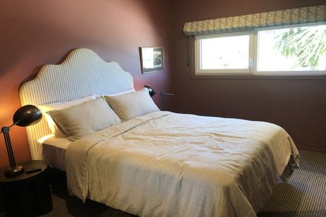 Photo of property in 8a Hawkhurst Road, Lyttelton, 8082