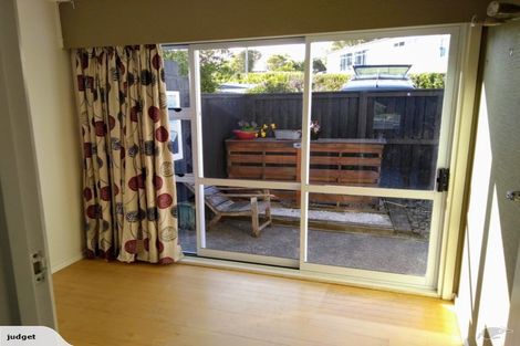 Photo of property in 1/75 Aberdeen Road, Castor Bay, Auckland, 0620