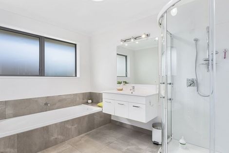 Photo of property in 3 Heasley Lane, Mosgiel, 9092