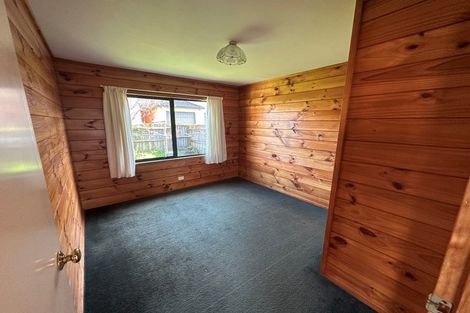 Photo of property in 1 Worthington Place, West Harbour, Auckland, 0618