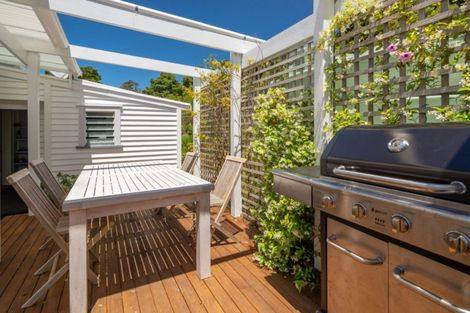 Photo of property in 13 Old Beach Road, Kohukohu, 0491