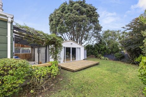 Photo of property in 24 Uenuku Avenue, Raglan, 3225