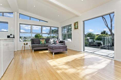 Photo of property in 63 Sycamore Drive, Sunnynook, Auckland, 0620