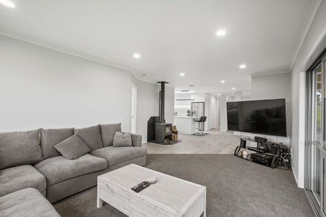 Photo of property in 350 Awai Road, Tarurutangi, New Plymouth, 4372