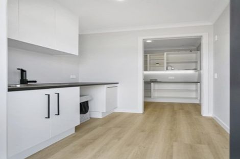 Photo of property in 3/213 Thornton Road, Cambridge, 3434