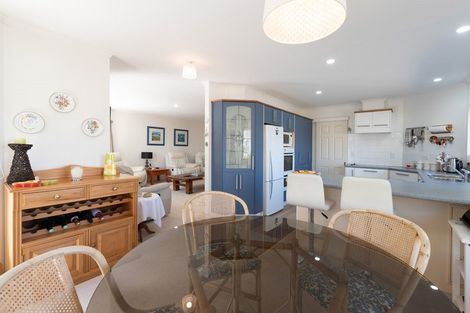 Photo of property in 11 Oakridge Drive, Kerikeri, 0230