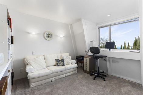 Photo of property in 3/212 Hurstmere Road, Takapuna, Auckland, 0622