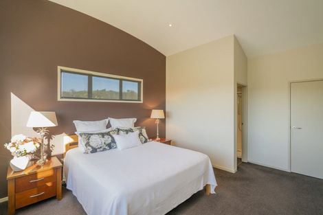 Photo of property in 17 Hahei Beach Road, Hahei, Whitianga, 3591