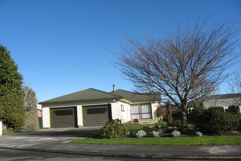 Photo of property in 2 Calder Place, Winton, 9720