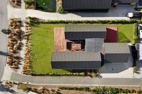 Photo of property in 19 Glenfiddich Road, Jacks Point, Queenstown, 9371