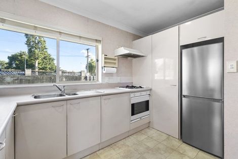 Photo of property in 1/10 Clevedon Road, Papakura, 2110