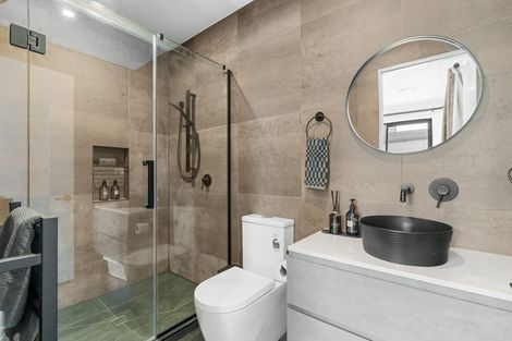 Photo of property in 6 Fairbairn Close, Halswell, Christchurch, 8025