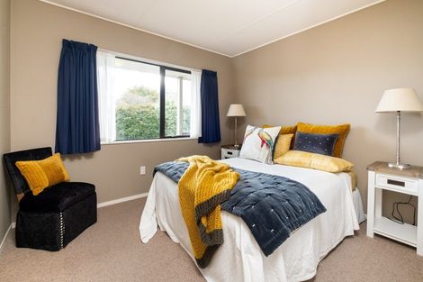 Photo of property in 12 Cormack Place, Greenmeadows, Napier, 4112
