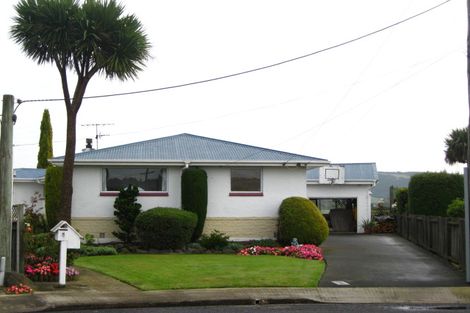 Photo of property in 8 Esk Place, Mosgiel, 9024