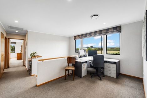 Photo of property in 30 Clifton Road, Whitford, Howick, 2571