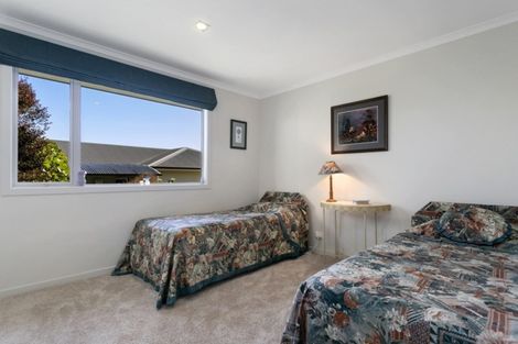 Photo of property in 18 Botanical Heights Drive, Waipahihi, Taupo, 3330
