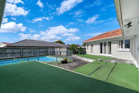 Photo of property in 42 Willis Road, Papakura, 2110