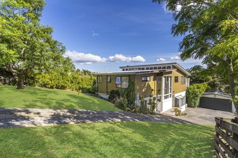 Photo of property in 50 Valley View Road, Glenfield, Auckland, 0629