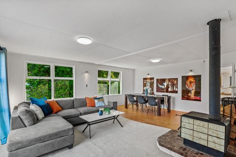 Photo of property in 317 Don Buck Road, Massey, Auckland, 0614